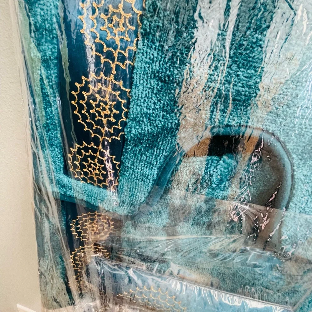 Luxurious Teal and Gold 19-Piece Bath Set